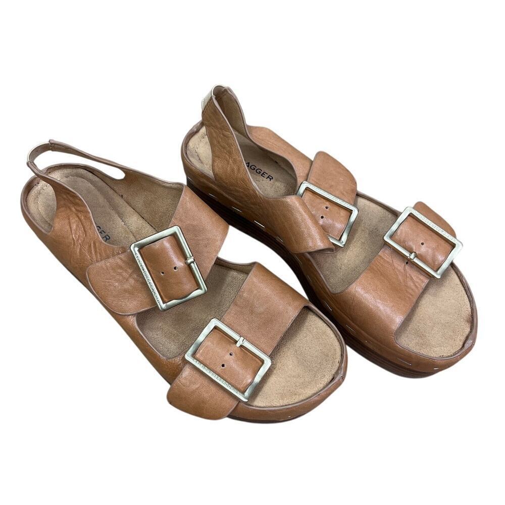 Kelsi Dagger Brooklyn Stacked Wedge Platform Sandals Sz 8 Leather Slip On Buckle